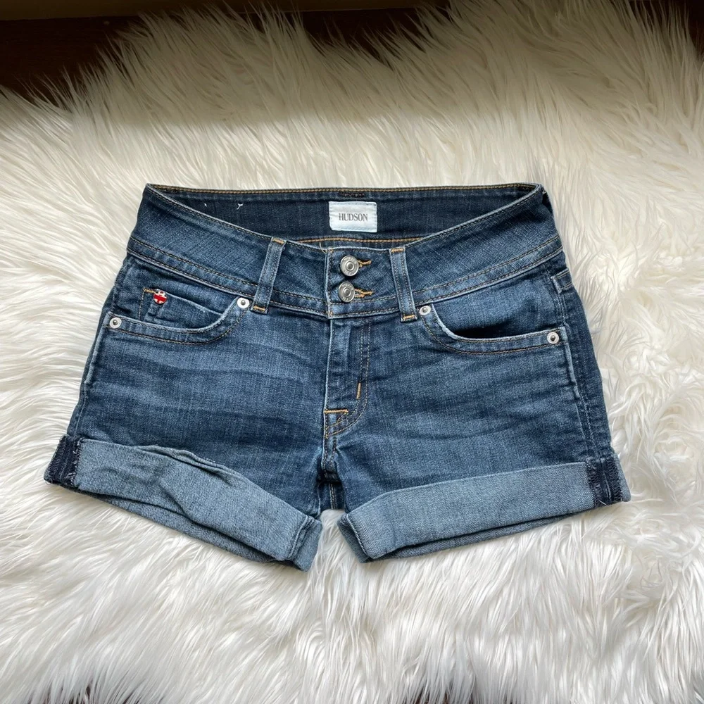 HUDSON Women's Croxley Mid Rise, Cuffed, Jean Short - Picture 5 of 7
